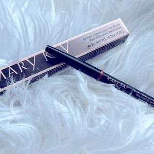 🛍2/$12 Mary Kay Lip Liner